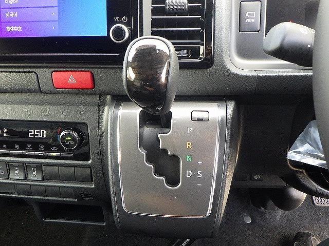 6速AT車