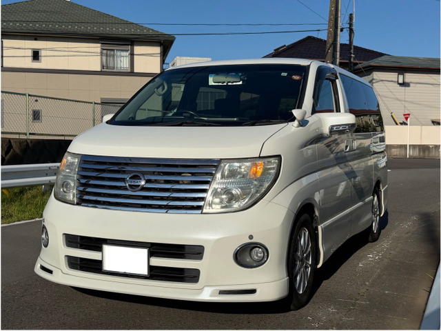 エルグランド2.5 250ハイウェイスター アンシャンテ ステップタイプ 4WD