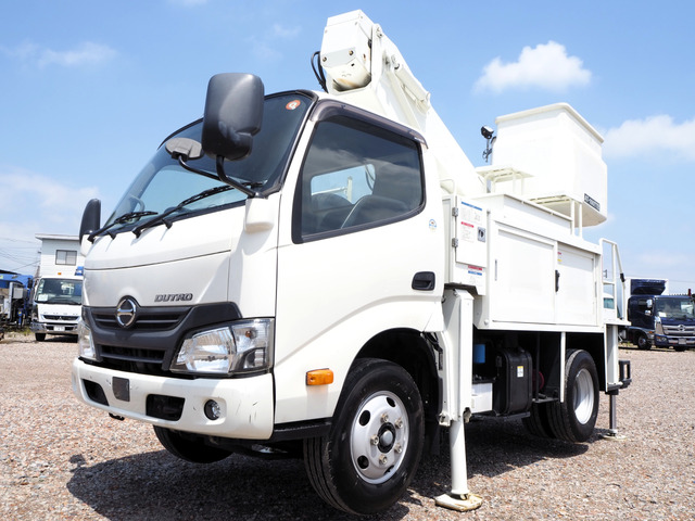 デュトロ高所作業車