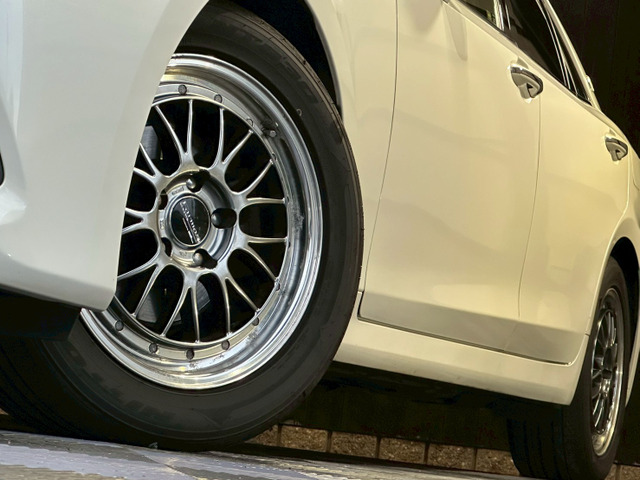 �y�J�X�^���z �J�X�^��������܂�!���[�_�E���E���t�g�A�b�v�ELED���E�A���~�z�C�[�����A�e�u�����h�̃p�[�c�̎�舵���������܂��B