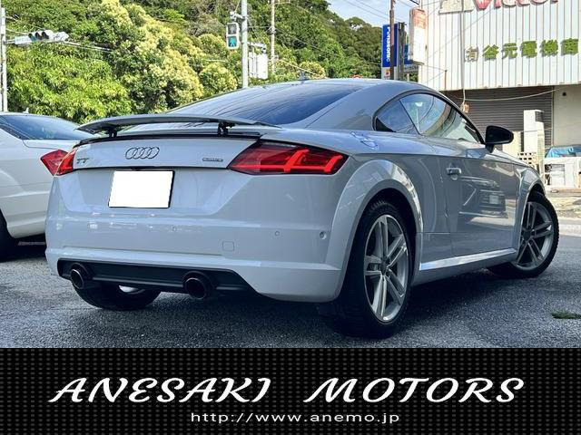 TTクーペ2.0 TFSI クワトロ 4WD