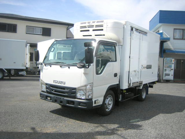 エルフ