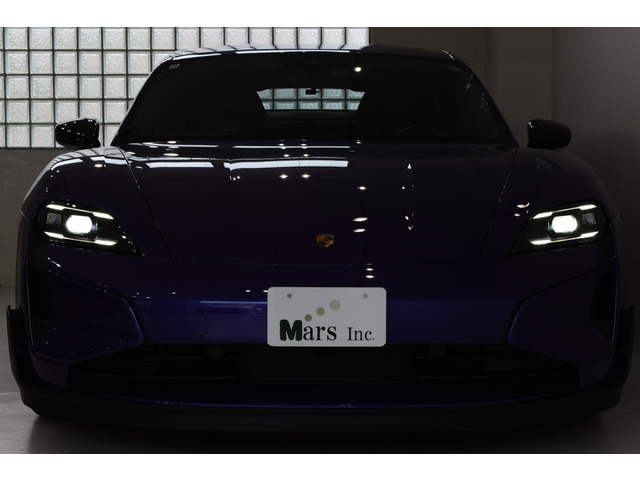 タイカンターボ GT ウィズ ヴァイザッハパッケージ 4WD
