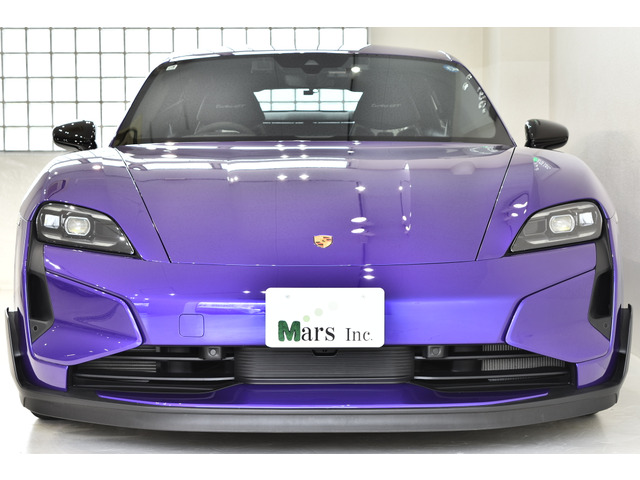 タイカンターボ GT ウィズ ヴァイザッハパッケージ 4WD