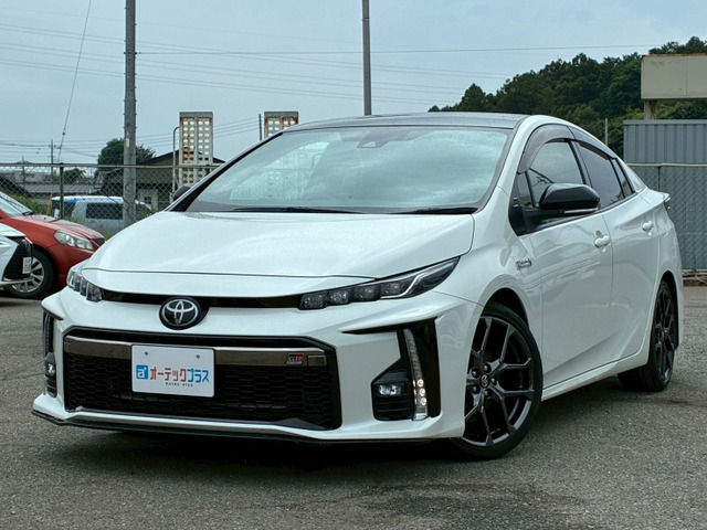プリウスPHV1.8 S ナビパッケージ GR スポーツ