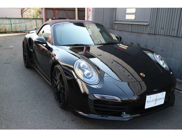 911