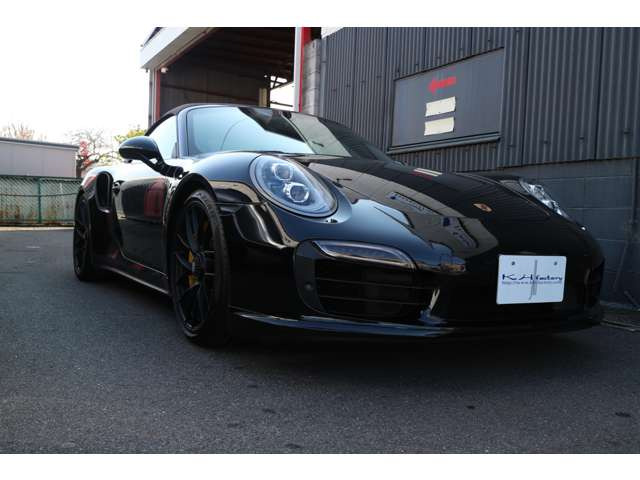 911