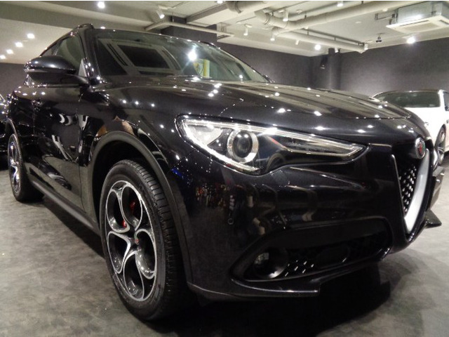 ステルヴィオ2.2 ターボ ディーゼル Q4 スポーツパッケージ 4WD