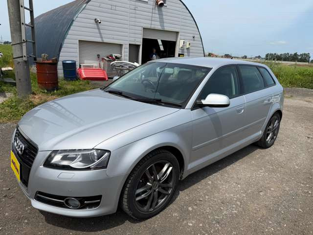 A3スポーツバック2.0 TFSI クワトロ 4WD