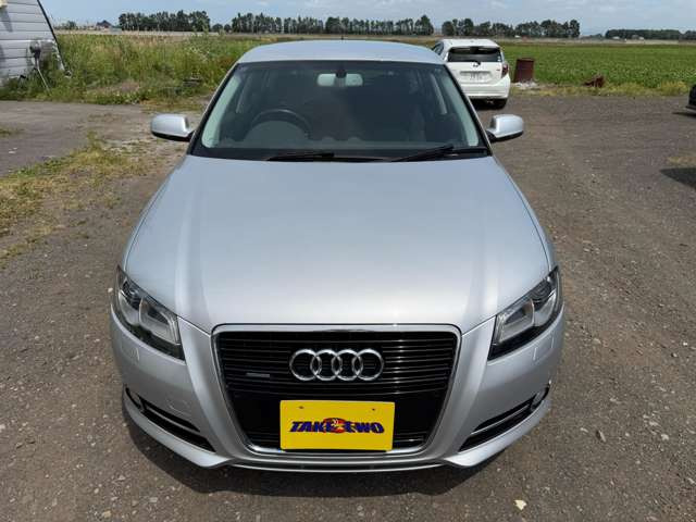 A3スポーツバック2.0 TFSI クワトロ 4WD
