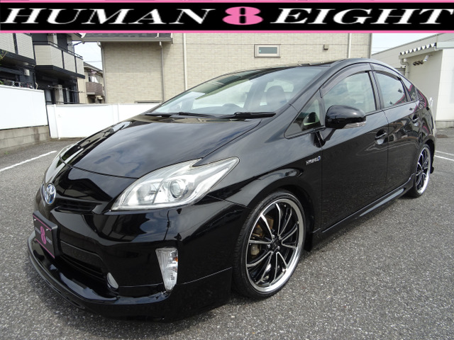 プリウス1.8 S