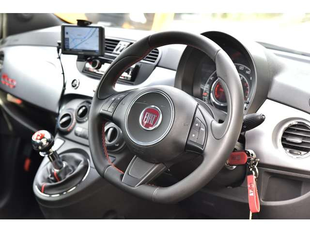 �y���i���Ԃ̂ݍ݌Ɂz���Ђł́A��ɐ��K�f�B�[���[����̃����I�[�i�[�ԁA���ЊǗ����[�U�[����ԁE����ԁA���Ћߗׂ̂��q�l����̒��ڔ���ԁA���ɂđ����]��4.5�_�ȏ�̍��i���ԗ���̔������Ē����Ă���܂��B