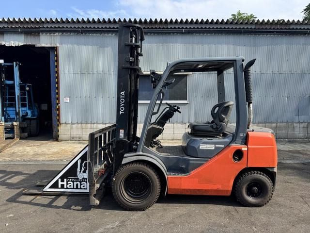 トヨタL&amp;F(トヨタ) エンジンフォークリフト　19583 中古車画像