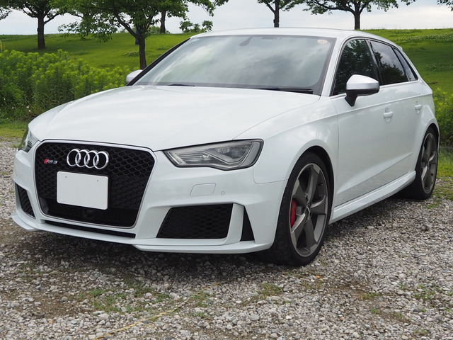 RS3スポーツバック2.5 4WD