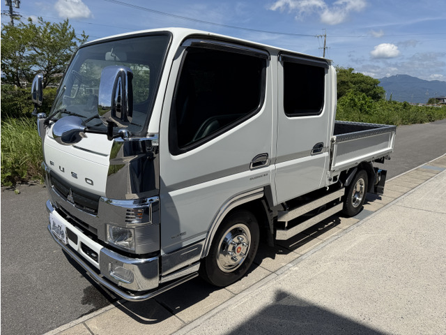 キャンター3.0 ダブルキャブ ロング 全低床 Ad Blue