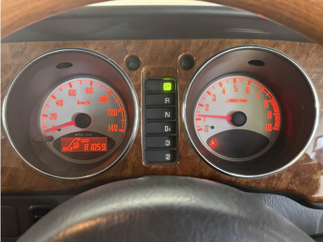 �����E�b�h���[�^�[