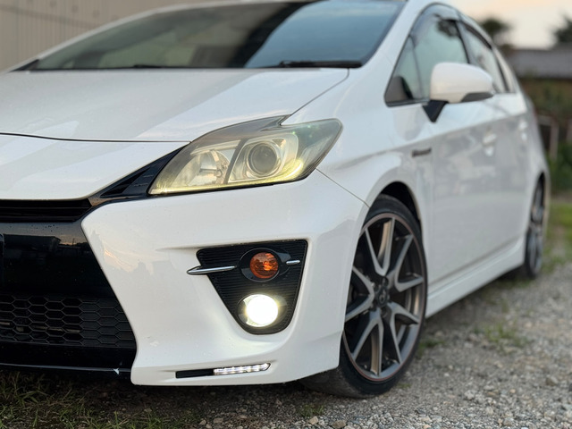 プリウス1.8 S ツーリングセレクション G's