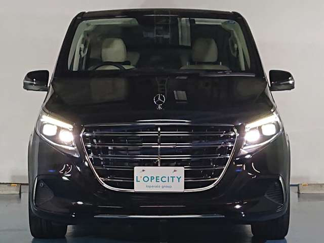 VクラスV220d エクスクルーシブ ロング プラチナスイート