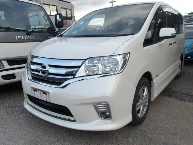 セレナ2.0 ハイウェイスターG S-HYBRID