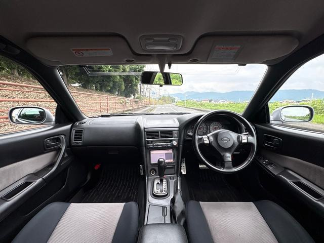 スカイライン2.5 25GT