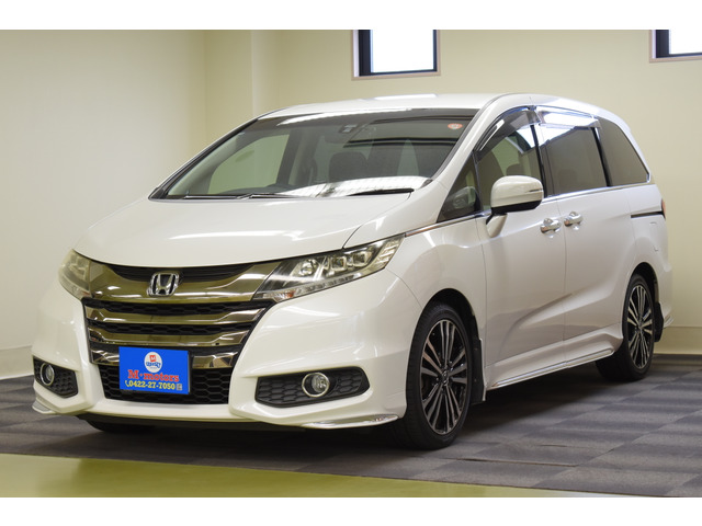弊社はお車の下取り・買取も積極的に行っております。自社販売はもちろん多方面への小売りルートや輸出などで、ご納得いただける買い取り金額をご提示させて頂きます。