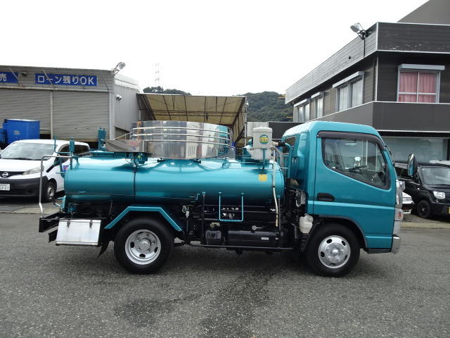 キャンターバキュームカー