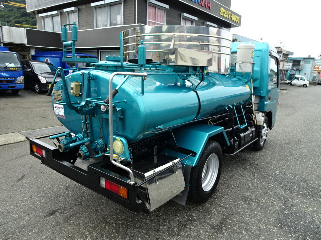 キャンターバキュームカー