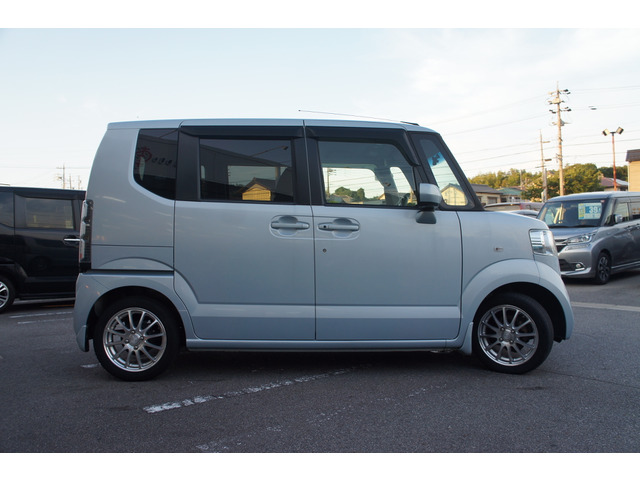 3�����E3000km�̖����ۏؕt���ł��B�G���W���A�~�b�V�������̏C���̍ۂɋ��z���傫���Ȃ肪���ȉӏ��������C���ň��S�ł��B�ő�3�N�܂ł̗L���ۏ؂���舵���Ă���܂��B