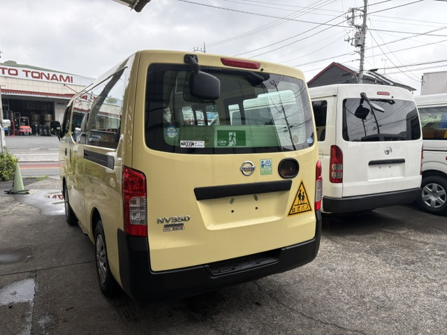 NV350キャラバンワゴン2.5 幼児車 大人2人+幼児12人乗 DX ロング