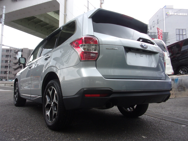 フォレスター2.0 XT アイサイト 4WD