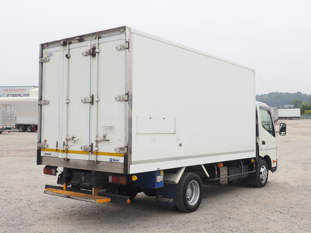 デュトロ冷蔵冷凍車