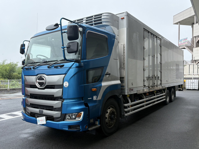 プロフィア冷凍冷蔵車