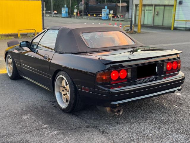 サバンナRX-7カブリオレベースモデル