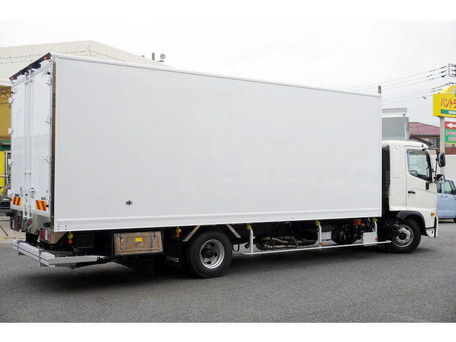 �o���E�g���b�N���A���݌�200��ȏ�!!���Ђ�HP�����񂲗����������Bhttp://www.vantruck.co.jp/index.htm