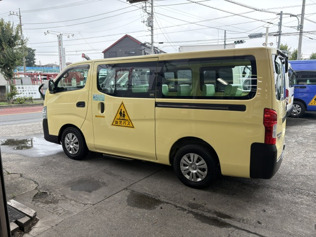NV350キャラバンワゴン2.5 幼児車 大人2人+幼児12人乗 DX ロング