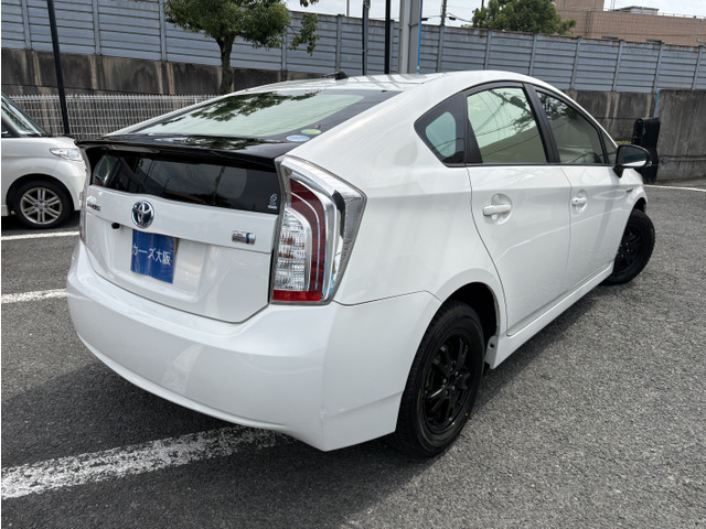プリウス1.8 L