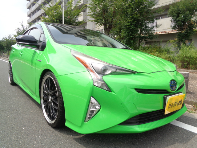 プリウス1.8 S