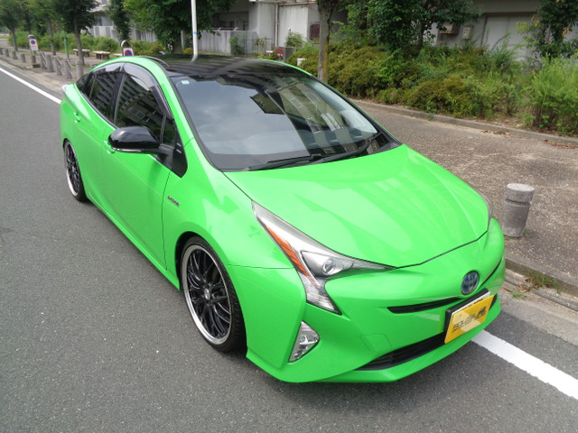 プリウス1.8 S