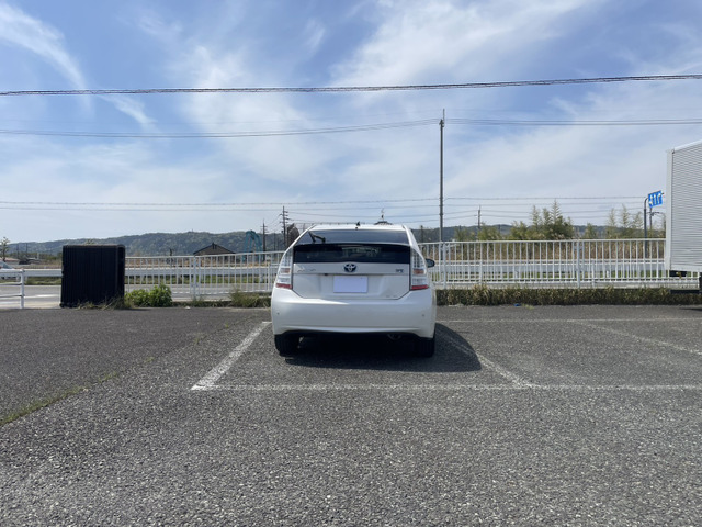プリウス1.8 S LEDエディション