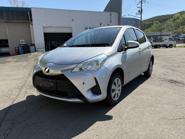 ヴィッツ1.3 F 4WD