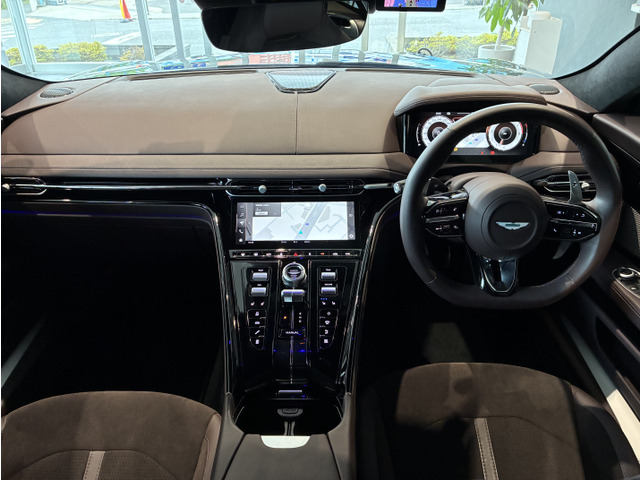 DB11V8