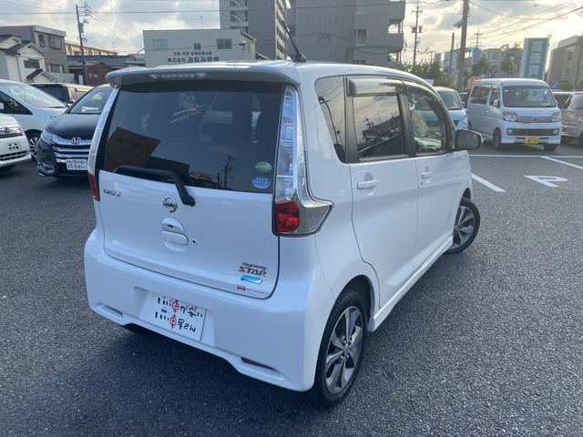 �i�r�E�o�b�N���j�^�[�EETC�E�n�f�W�`���[�i�[�E�t���b�v�_�E�����j�^�[���̗p�i�������k���������B���݂����̂��Ԃ���̕t���ւ��A�������ݎ��t�����\�ł��B