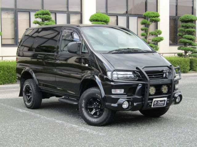 デリカスぺースギア3.0 シャモニー エアロルーフ 4WD