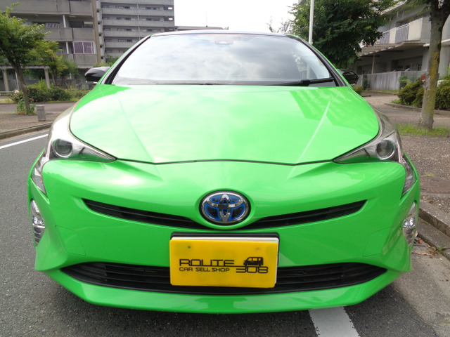 プリウス1.8 S