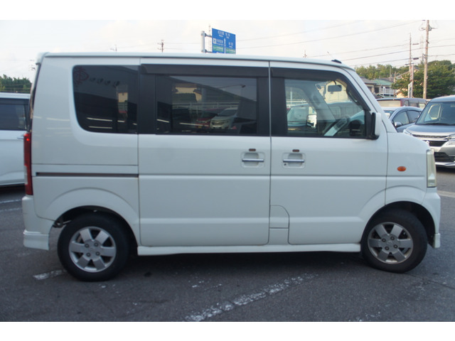 3�����E3000km�̖����ۏؕt���ł��B�G���W���A�~�b�V�������̏C���̍ۂɋ��z���傫���Ȃ肪���ȉӏ��������C���ň��S�ł��B�ő�3�N�܂ł̗L���ۏ؂���舵���Ă���܂��B