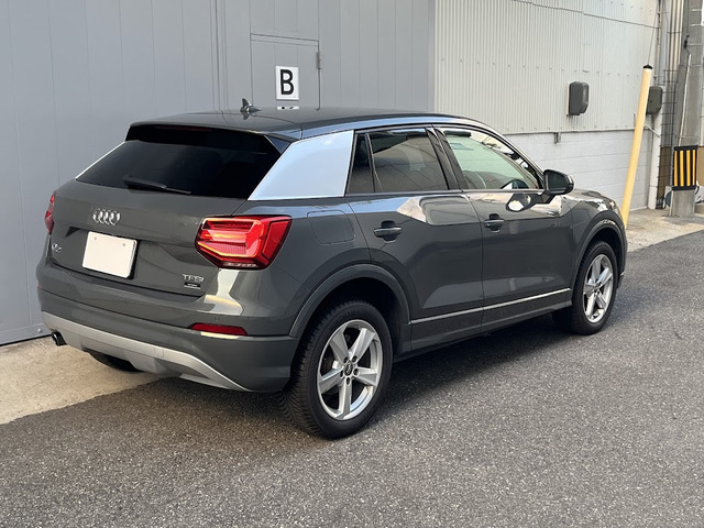 Q21.0 TFSI スポーツ