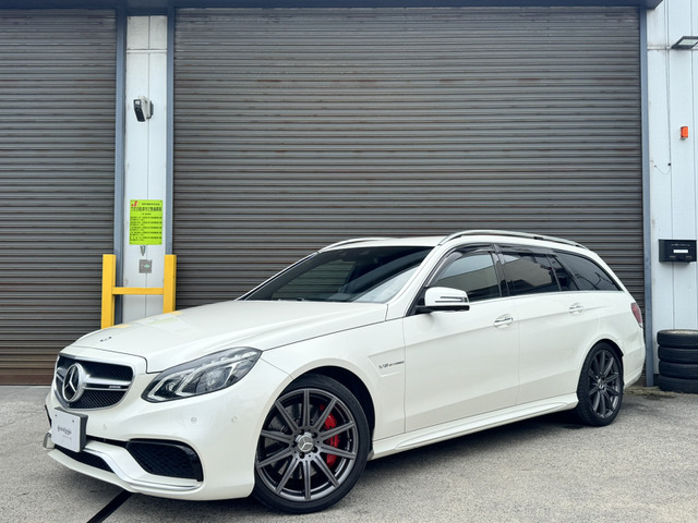 EクラスワゴンAMG E63 4マチック 4WD