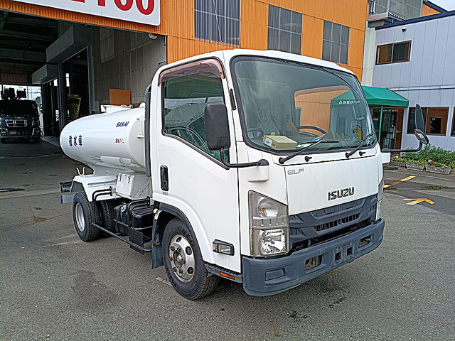 エルフ