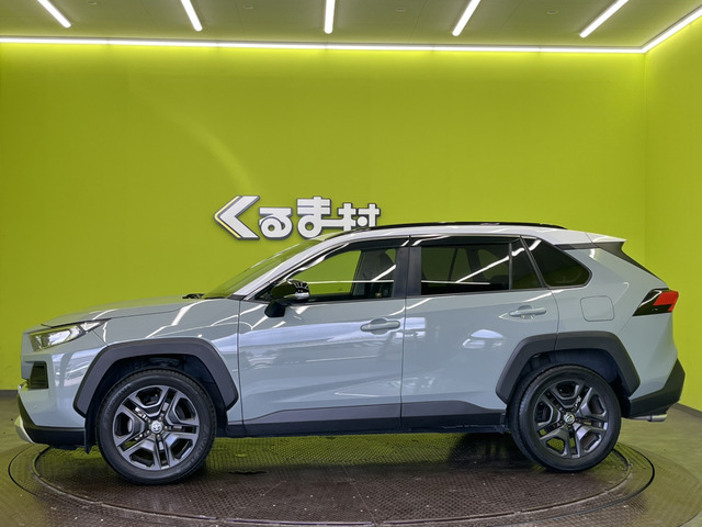 RAV42.0 アドベンチャー 4WD