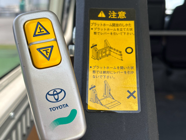 ハイエースバン2.0 リフト付バン ロング